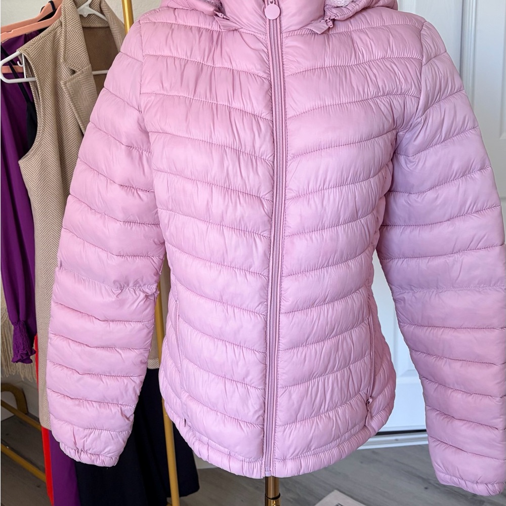 Elegant Light Pink Puffer Jacket